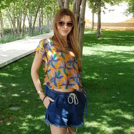 بالصور: نجمات بـ"الهوت شورت" من نادية الجندي إلى ميريام فارس