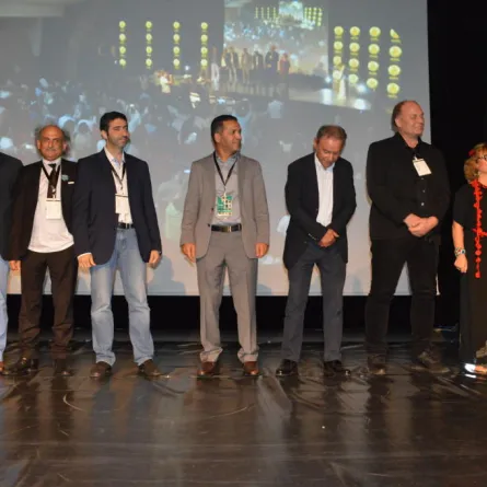 تكريم الهولندي "روبيرت هوف"  والناقد خليل الدامون في افتتاح مهرجان الفيلم الوثائقي بطنجة