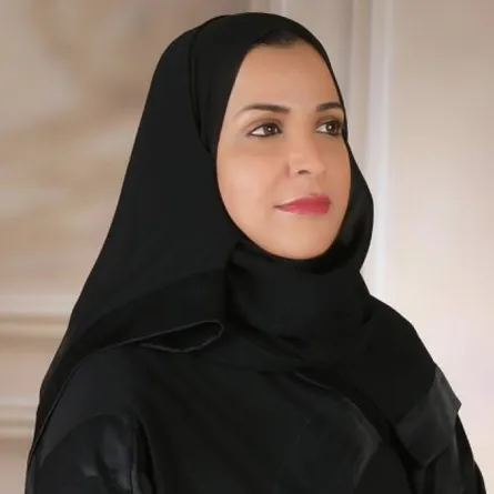 عفاف العيافي أول سيدة تشغل منصب رئيسة أندية «التوستماسترز»