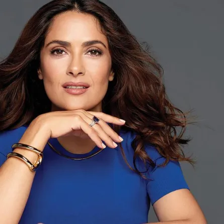 سلمى حايك تطلق حملة تبرعاتٍ لضحايا زلزال المكسيك