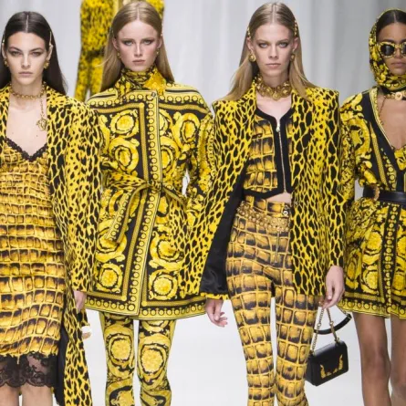 أسبوع الموضة في ميلان: عرض فيرساتشي لربيع وصيف 2018