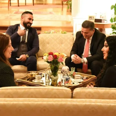 بالصور: سمية الخشاب مع أحمد سعد في فيينا واستقبال دبلوماسي يجدد شائعة الزواج