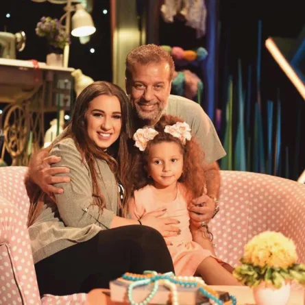 بالفيديو: ابنة شريف منير تضع ياسمين صبري في ورطة