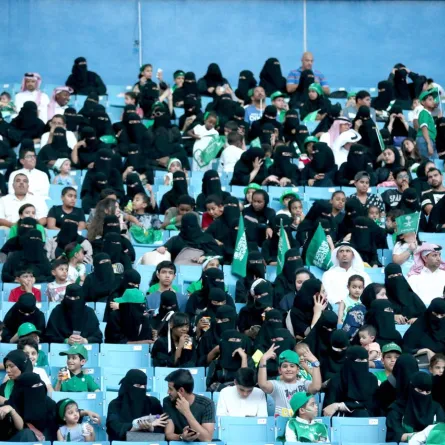 للمرة الأولى.. العائلات السعودية تحضر فعالية "ملحمة وطن" في استاد الملك فهد