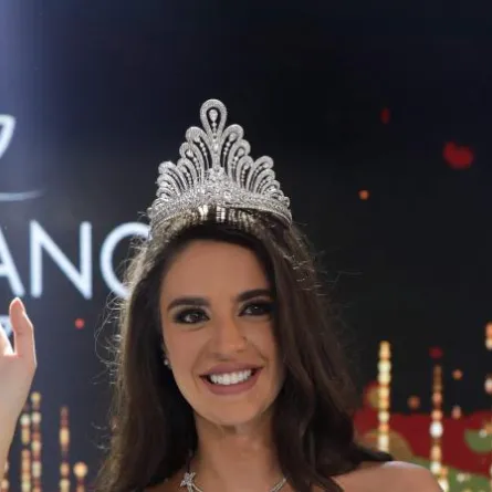 بالفيديو: الملكة بيرلا الحلو ظهرت سابقاً في فيديو كليب هذا النجم.. هل تذكرونها؟