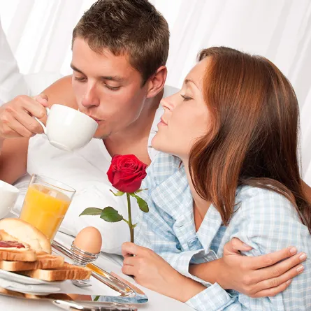 6 إرشادات لليلة حميمة مع عريسك