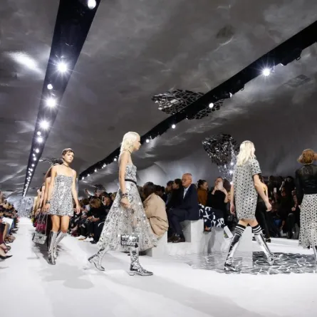 ديور يحرّر المرأة وإيف سان لوران يغوص في مراكش