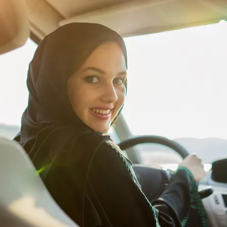 القوانين المتبعة بحق المرأة بعد قرار السماح بالقيادة