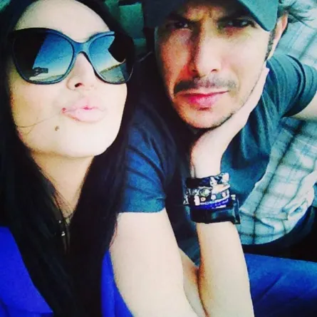 بالصور .. باسل خياط يقضي لحظات رومانسية برفقة زوجته