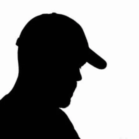 المراهق الذي هدد النساء السعوديات بالعنف يعتذر في فيديو جديد