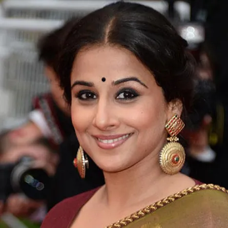 فيديا بالان تتعرض لحادث سير مروع.. إليكم التفاصيل