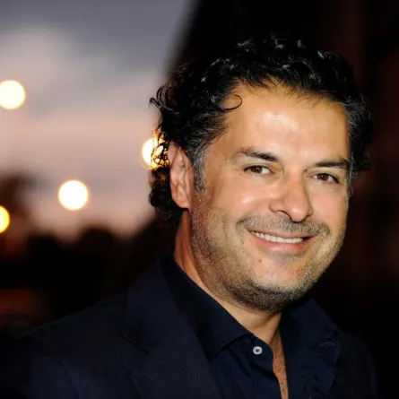 راغب علامة يرفض الكشف عن جديده.. وماذا يفعل في اليونان؟