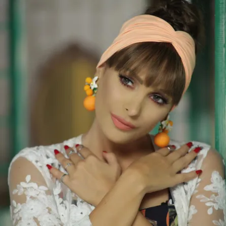 أمل حجازي تطل من جديد: "كن مع الله"