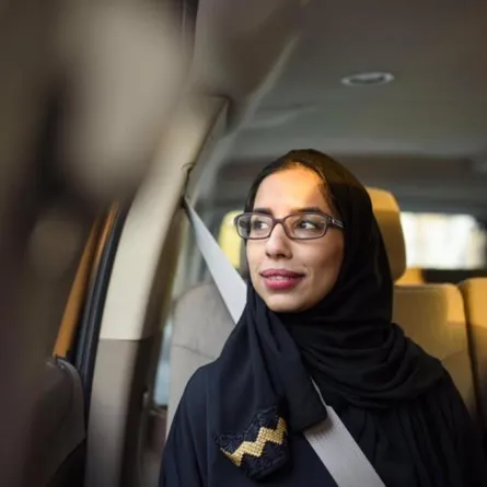 «أوبر» تعلن عن توظيف سائقات سعوديات