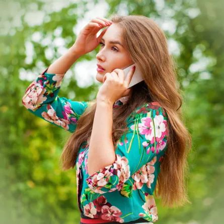 الفساتين المنقوشة تسجل حضوراً باهراً في "خريف 2017"