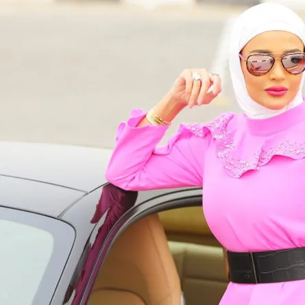 اختاري إطلالتك الزهرية في اكتوبر على طريقة الفاشينيستا