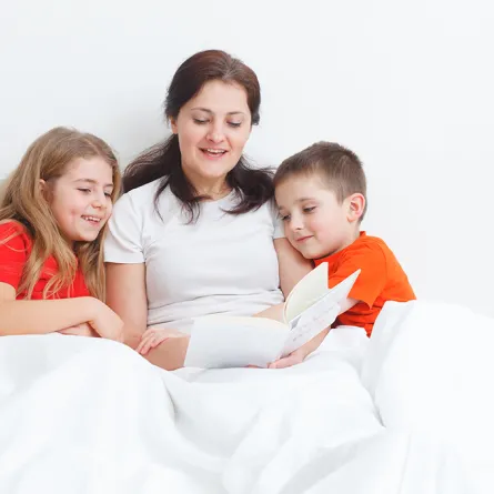 القراءة للأطفال قبل النوم