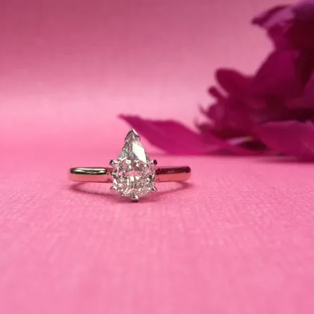 خواتم خطوبة للعروس الكلاسيكية