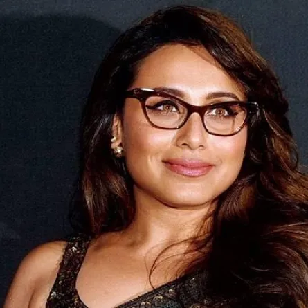 راني موخرجي تفوز بجائزة المساهمة البارزة للسينما