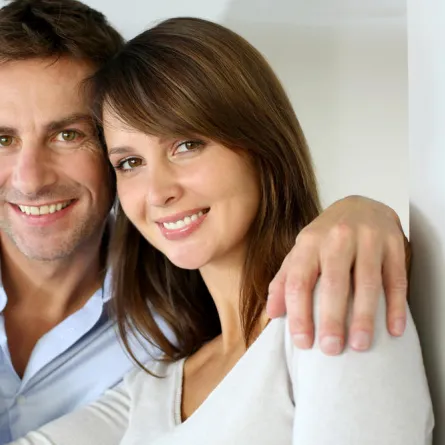 تقرّبي من زوجك المسافر بهذه الخطوات