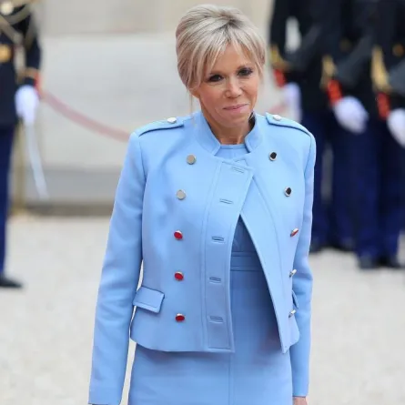 بريجيت ماكرون .. من هي الشخصية التي تهتم بإطلالاتها؟