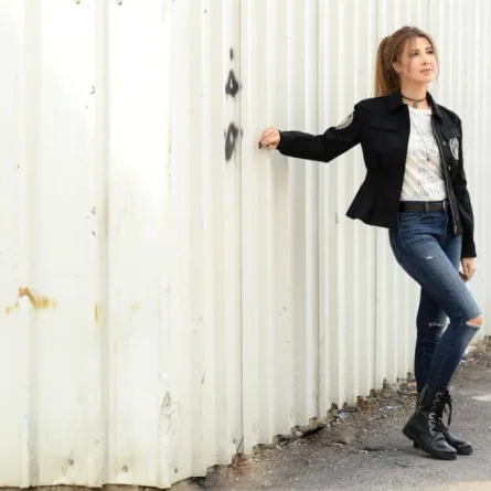 قبل نانسي عجرم... أشهر النجوم العرب والعالميين خاضوا تجربة دوبلاج الكرتون