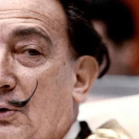 إخراج رفات الرسّام العالمي الشهير سلفادور دالي.. فما السّبب؟