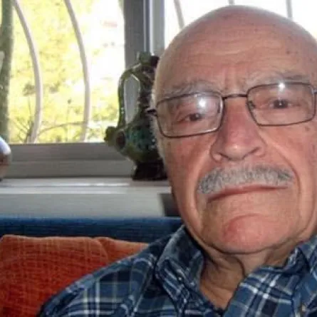 وفاة الناقد والكاتب صلاح دهني والد المخرج السوري فراس دهني