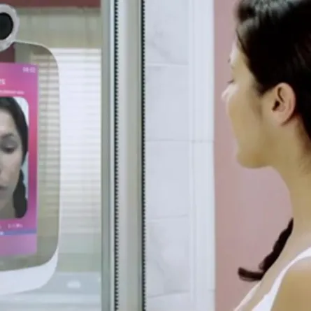 مرآة ذكية تُخبرك بمستوى جمالك بكل صراحة
