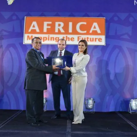 تكريم أكثر الشخصيات إنجازاً في مؤتمر اتحاد البورصات الإفريقية