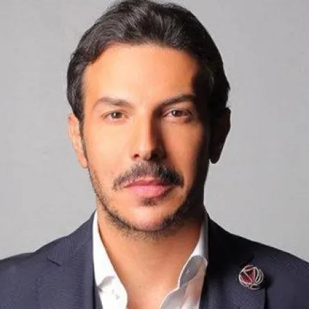 باسل خياط يتخلّى عن "هارون الرشيد" لهذه الأسباب