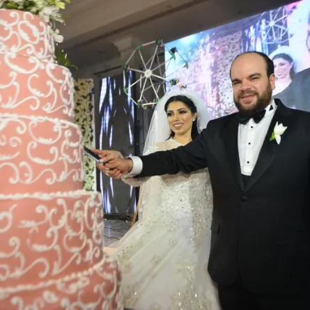 أول تعليق من نجم مسرح مصر محمد عبد الرحمن بعد زواجه.. ماذا قال؟!