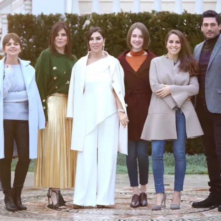 نبهات شهري سعيدة بانضمام بيلين كاراهان لأسرة مسلسلها "عدو في بيتي"