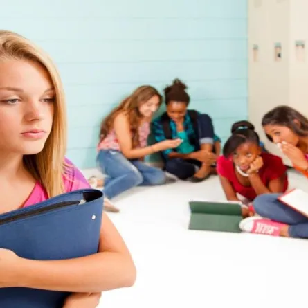 البلوغ المبكر يؤثر على نفسية البنات