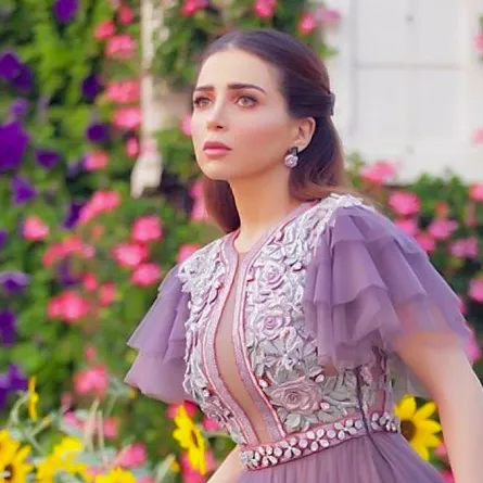 مي عز الدين هل ازدادت أناقة برأيك؟