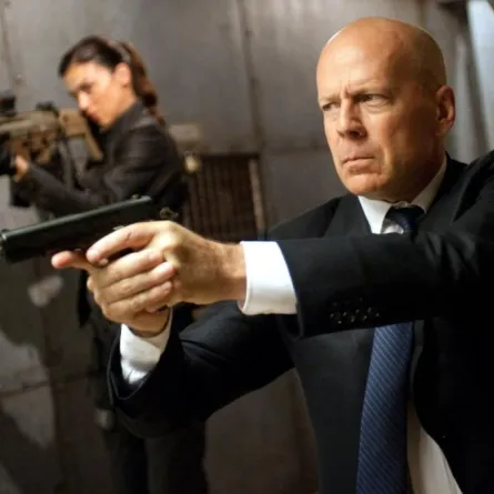 بالفيديو: بروس ويليس جرّاح ينتقم من قاتلي زوجته في  Death Wish