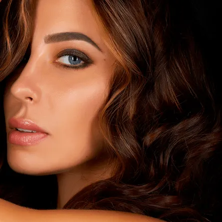 نقش حناء لرسم الحواجب بديل عن التاتو