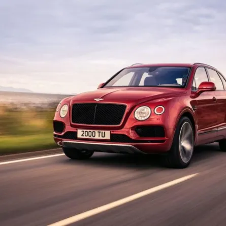 "بينتايجا في8" من "بينتلي" سيارة رياضية آمنة على الطرق الوعرة