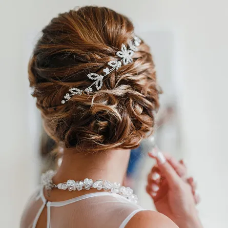 5 حُلي لتسريحة شعر العروس!