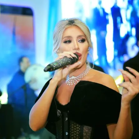 مايا دياب  تتألم بسبب الخيانة وتطرح "صديقة إلي" بيوم الحب