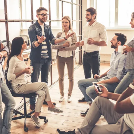 7 أخطاء تؤثر على مهارات التواصل بين زملاء العمل