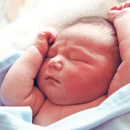 التفاف الحبل السري حول عنق الجنين.. هل يقتله؟