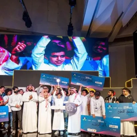 معلق "القيمزر" ينتظر فرصة في الدوري السعودي