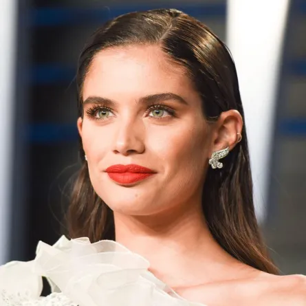 3 نجمات في Oscar 2018 يخترن مجوهرات من الدار نفسها!