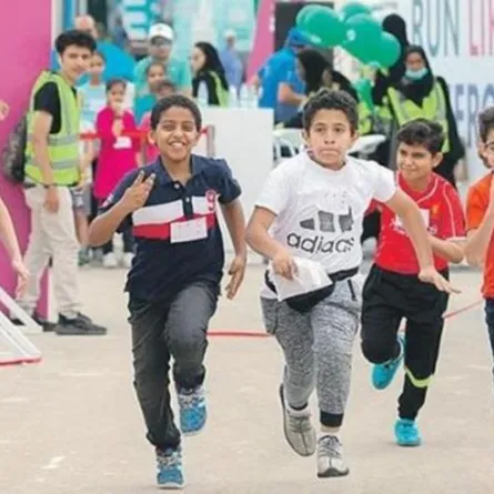 النيابة العامة السعودية تحظر مشاركة الأطفال في السباقات الخطيرة