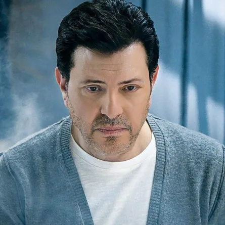 هاني شاكر يصدر قراراً عاجلاً بمنع محمد الريفي من الغناء في مصر نهائياً