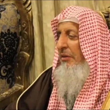 مفتي السعودية ينصح الدعاة باللين ويحذر من الدعوات المشبوهة