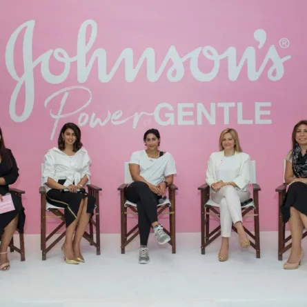 جونسون تطلق حملة #قوة_اللطافة