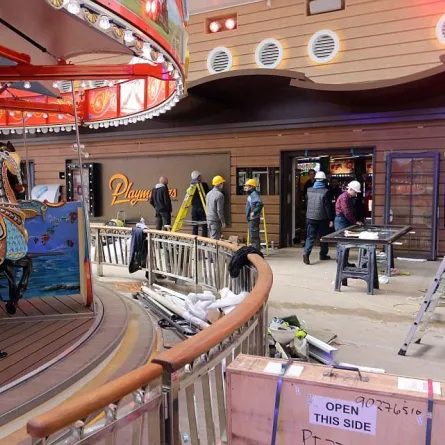 بالفيديو.. تيتانك جديدة في البحار وبارتفاع 362 متراً