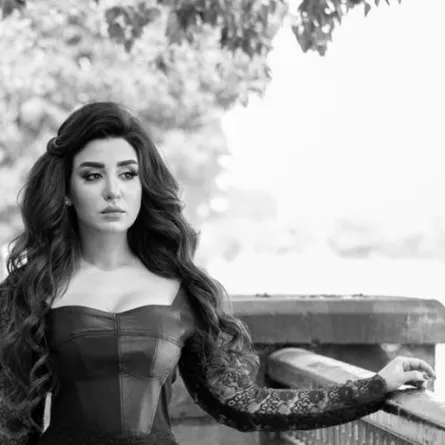 بالفيديو: المغربية جيهان خليل ترفض اتهامها بتقليد ياسمين صبري